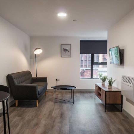 Modern 1 Bed Apartment In Liverpool Centre Экстерьер фото