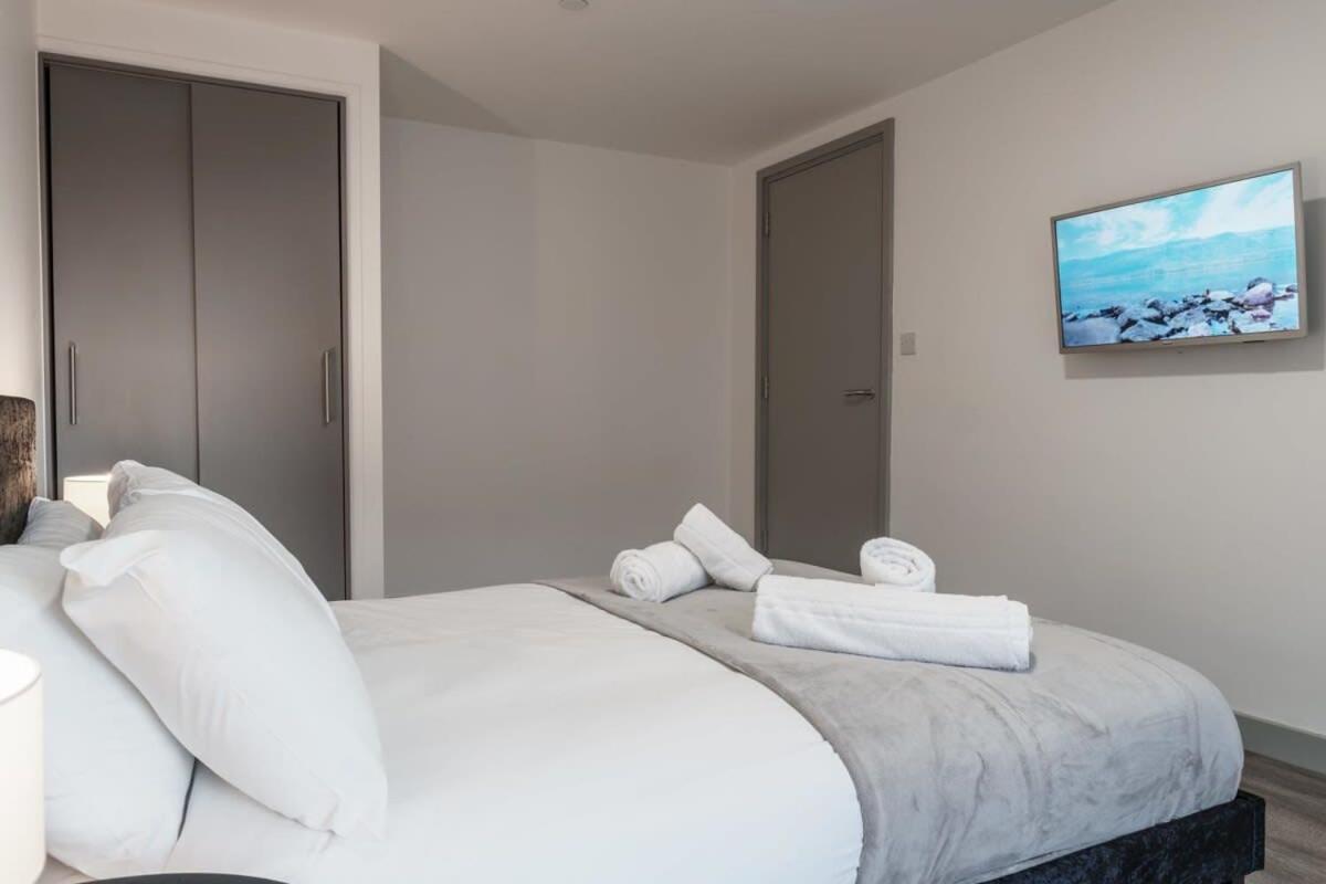 Modern 1 Bed Apartment In Liverpool Centre Экстерьер фото